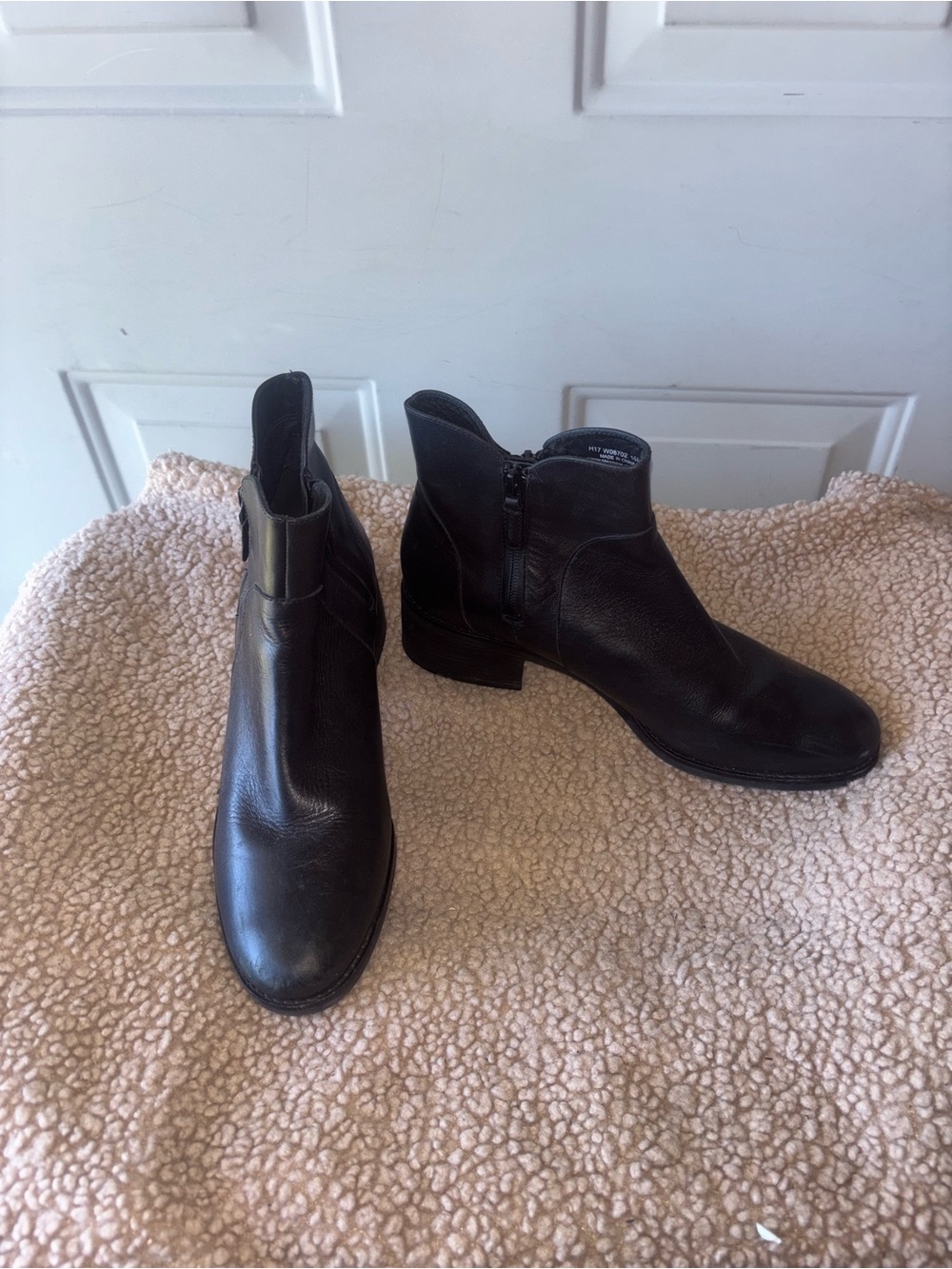 Cole Haan black leather Lyla ankle boots size 10.5 B